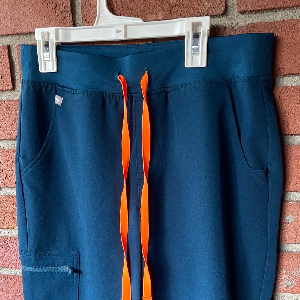 Figs Zamora joggers in deep reef with orange